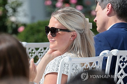 캐롤라인 레빗 미국 백악관 대변인