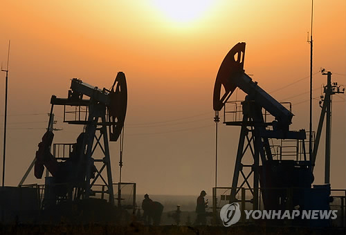 [뉴욕유가] 미중 협상 주시 속 나흘만에 하락…WTI 0.5%↓_장예진