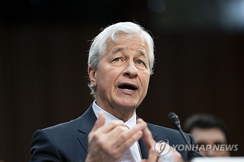 JP모건 다이먼 '美경제 골디락스 시나리오 회의적'_정선영