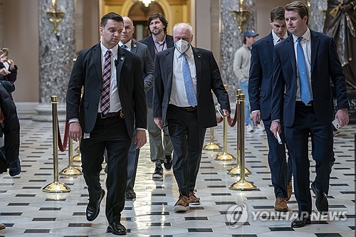 美 의회, 임시예산안 통과…셧다운 시한 연장(상보)_홍예나
