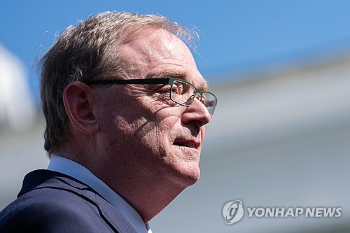백악관, 美 뜨거운 고용에도 "금리 올려선 안 돼…인하 여지 있어"_최진우