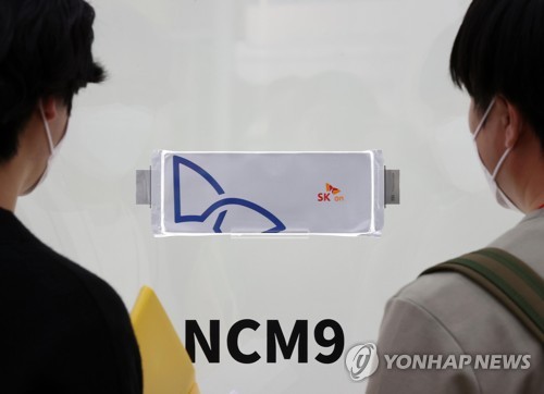 SK온, 中 EVE 합작법인 지분 4천억원대 맞교환_김학성