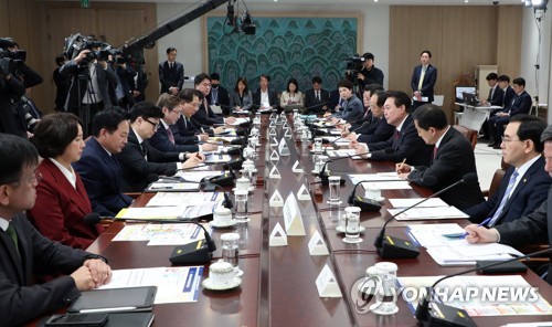 (서울=연합뉴스) 안정원 기자 = 윤석열 대통령이 29일 서울 용산 대통령실 청사에서 열린 제15차 비상경제민생회의에서 발언하고 있다. 2023.3.29 [대통령실통신사진기자단] jeong@yna.co.kr