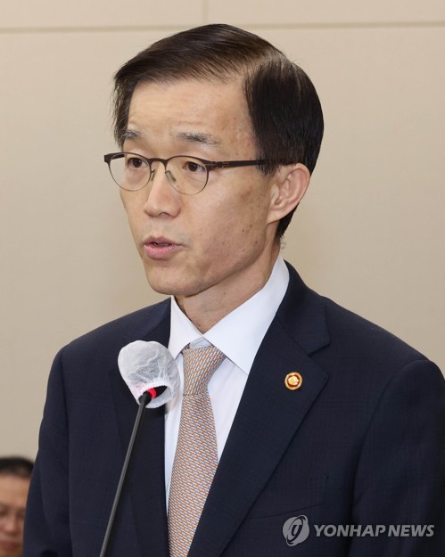 방문규 "원전 생태계 조기 복원…첨단산업 초격차 선도"_이효지