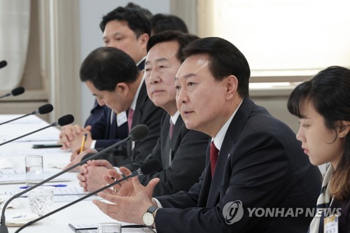 (서울=연합뉴스) 임헌정 기자 = 윤석열 대통령이 14일 서울 여의도 중소기업중앙회에서 중소기업계와 도시락 오찬 간담회를 하며 발언하고 있다. 2023.4.14 [대통령실 제공. 재판매 및 DB 금지] kane@yna.co.kr