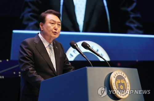 (서울=연합뉴스) 임헌정 기자 = 윤석열 대통령이 12일 서울 강남구 코엑스에서 열린 제58회 발명의 날 기념식에서 축사하고 있다. 2023.5.12 [대통령실통신사진기자단] kane@yna.co.kr