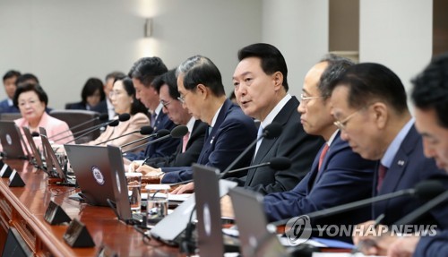 (서울=연합뉴스) 진성철 기자 = 윤석열 대통령이 13일 서울 용산 대통령실에서 열린 국무회의에서 모두발언을 하고 있다. 2023.6.13 [대통령실통신사진기자단] zjin@yna.co.kr
