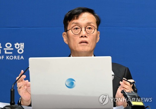 (서울=연합뉴스) 이창용 한국은행 총재가 13일 서울 중구 한국은행에서 열린 7월 금융통화위원회 금리 결정에 대한 기자간담회에서 발언하고 있다. 2023.7.13 [사진공동취재단] photo@yna.co.kr