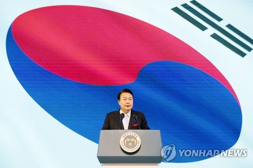 (서울=연합뉴스) 진성철 기자 = 윤석열 대통령이 15일 서울 서대문구 이화여대 대강당에서 열린 제78주년 광복절 경축식에서 경축사를 하고 있다. 2023.8.15  [대통령실통신사진기자단] zjin@yna.co.kr