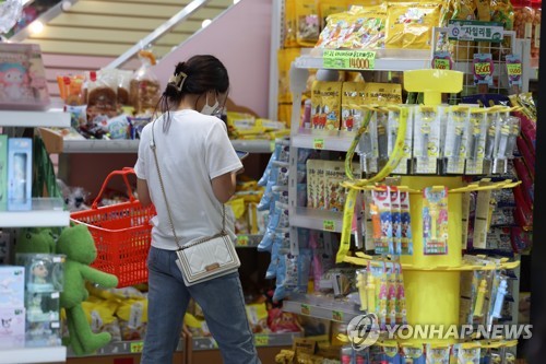 코로나시기 재정적자 절반은 인플레로 국민에 전가…美석학 진단_오진우