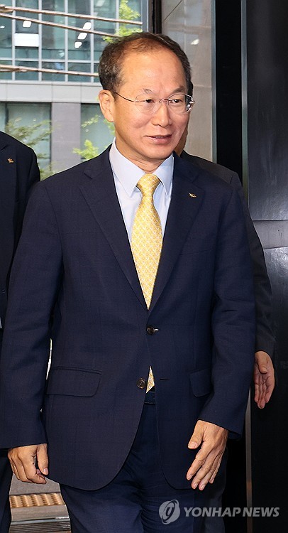 'KB금융 수장' 양종희, 첫 대외 행보는 금융당국과 '상생 간담회'_이현정