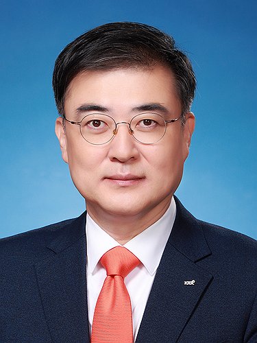 거래소 떠나는 손병두 이사장 "혁신·소통 문화 지켜나가길"_박경은