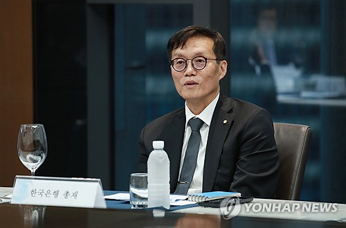 [국감 이슈] 통화정책 딜레마 한은…경기vs가계부채 공방_오진우