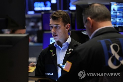 뉴욕증시, 국채금리 하락 속 상승 출발_윤영숙