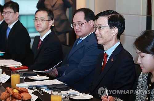 방문규, 대통령 특사로 중남미行…산업·에너지 협력 강화_이효지