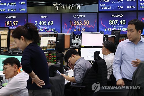 연말 머니무브 앞둔 보험사들…금리 충격에 조달 눈치싸움_황남경
