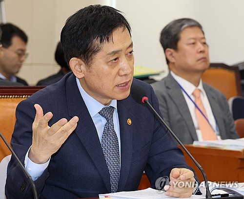 김주현 "공매도 거래 전산화, 개인투자자 보호 정책인지 자신없어"_온다예