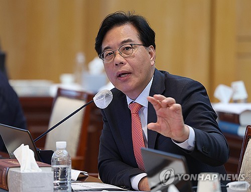 [총선 뛰는 경제통-19] 송언석 "중산층·청년 혜택 강화해 민생 살릴 것"_최욱