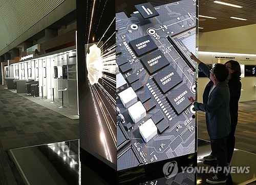 삼성전자가 20일(현지시간) 미국 실리콘밸리에서 '삼성 메모리 테크 데이 (Samsung Memory Tech Day) 2023'을 개최, 초거대 AI 시대를 주도할 차세대 메모리 솔루션을 대거 공개했다. 