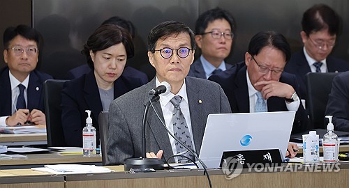 이창용 "가계부채 속도 잡히지 않으면 심각하게 금리인상 고려"(상보)_김정현