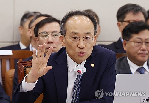 추경호 "이·팔 전쟁 확전 없으면 올해 성장률 1.4%에서 등락"_최욱