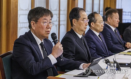 당정 "변동금리 스트레스 DSR 연내 신속 도입"(종합2보)_한종화