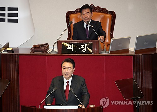 尹대통령 "혈세 낭비 없이 적재적소에…건전재정 기조 유지"(종합)_신윤우