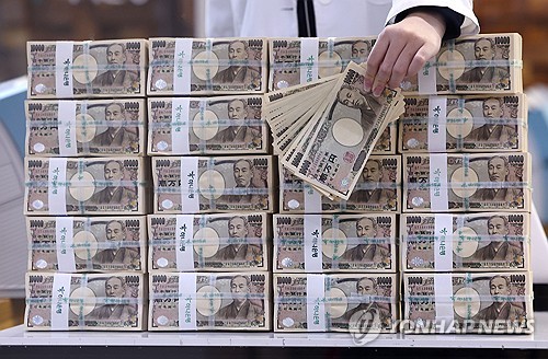 WSJ "日 성장률, 3분기 만에 역성장…소비 감소 여파"_진정호