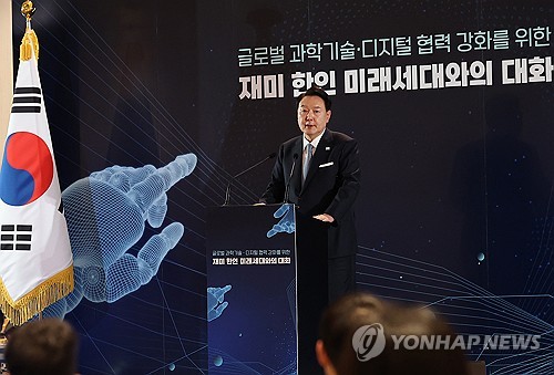 尹대통령 "미래세대 혁신연구 위해 R&D 정책 바꾸는 중"_신윤우