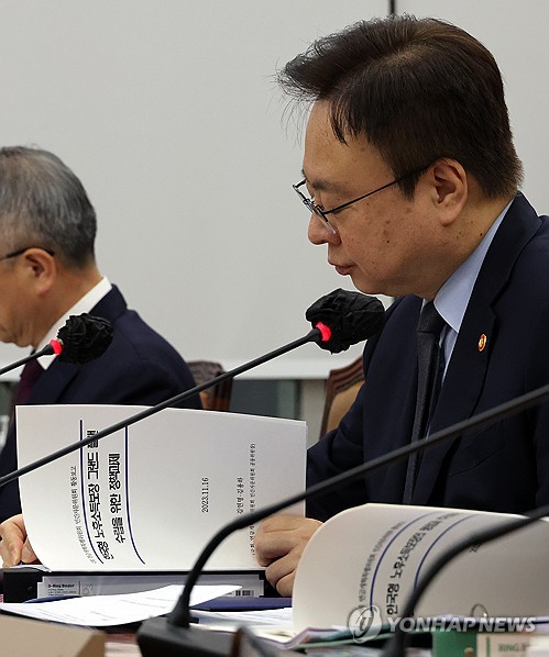 40년 뒤 고갈 우려 국민연금…국고 직접 지원 이슈되나_한종화