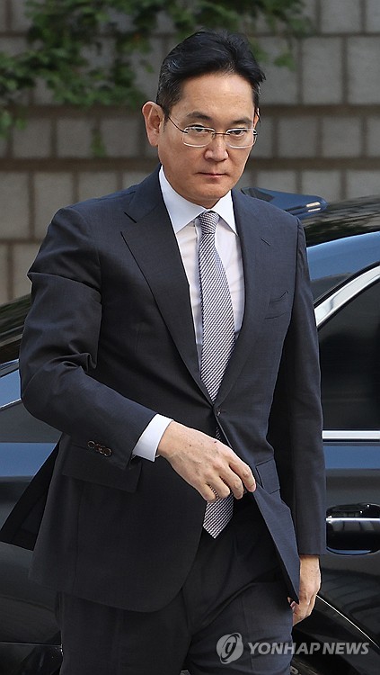 檢, 이재용 회장에 징역 5년 구형…"공짜 승계 성공"(상보)_김경림