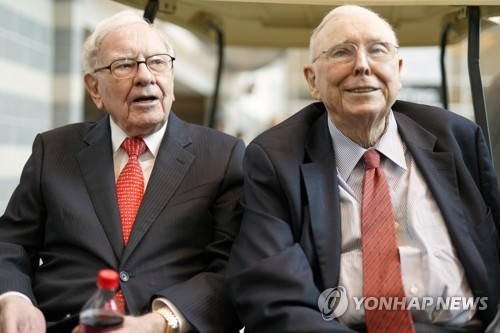 UBS "버크셔, 1년내 시총 1조弗 돌파할 것"_진정호
