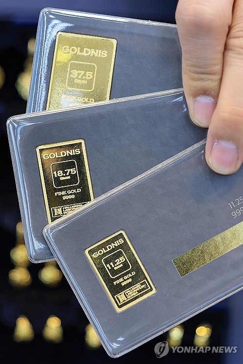 [뉴욕 금가격] 美 PCE 둔화에 매력 부각…17.8달러↑_진정호