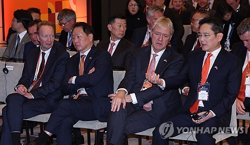 '반도체 슈퍼 을' ASML, 화성캠퍼스 준공…"삼성·SK 협력 강화"_유수진