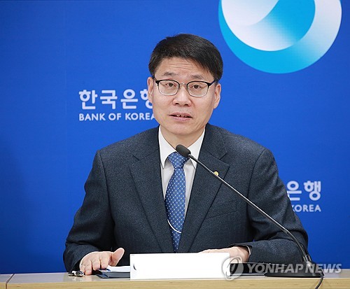 한은 "상반기 인하 가능성 거의 없어…하반기는 5월전망 보고 판단"_오진우
