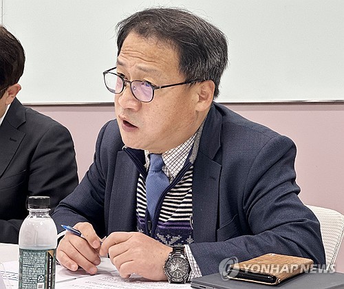 정부 "車요소 6.6개월분 비축…조만간 7개월분 넘길 듯"_최진우