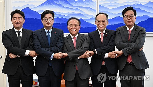 여야, 내년도 예산안 처리 합의…정부안 대비 4.2조 감액(종합)_한종화