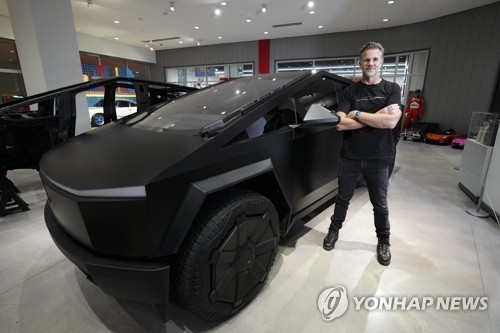 웨드부시 "테슬라, 내년 시가총액 1조달러 도달할 것"_김지연