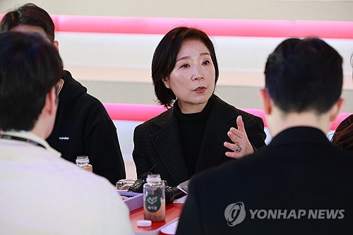 오영주 중기부 장관, 시화공단 찾아 연일 민생 행보_이효지