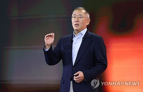 정의선 현대차그룹 회장 "한결같고 끊임없는 변화로 지속 성장"_이윤구