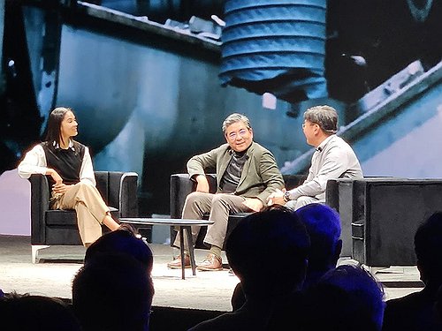 장재훈 현대차 사장 "수소 전환에 과감하고 꾸준히 임할 것"_최정우