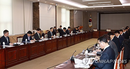 금융위 "커버드본드 활성화 위해 예대율 규제 완화 검토"_윤슬기