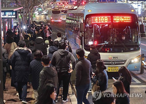 수도권 남부, 2층버스 확충해 1.8만명 더 실어나른다_이효지