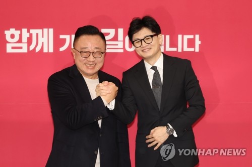 고동진 전 삼전 사장, 국민의힘 입당…"신입사원 자세로 돌아가겠다"_한종화