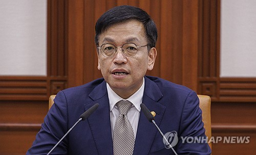 최상목 "국립대병원 공공기관 지정 해제방안 논의"_최진우