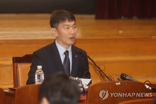 이복현 "홍콩 ELS 재가입 적정 권유 없었으면 금소법 위배"_이수용