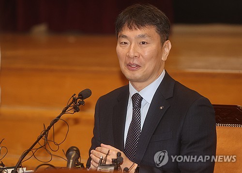 이재용 기소한 이복현 금감원장 "사법 리스크 일단락 계기 될 것"_김경림