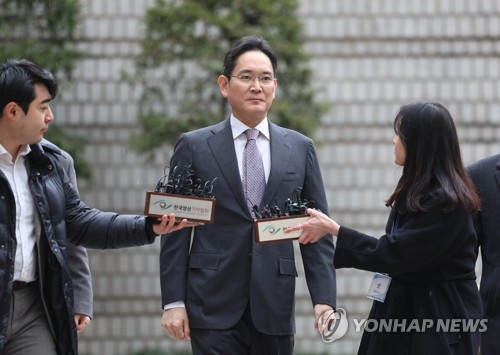 [기업 이모저모] 이재용의 '똑같지만 달랐던' 하루_유수진