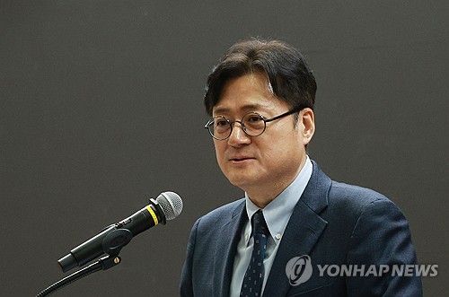 홍익표 "공정경제·혁신경제·기후위기 대응 협업해야"_한종화