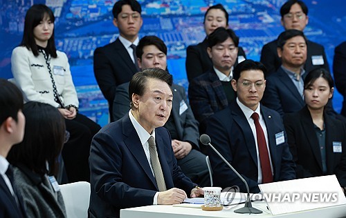 尹 "원전 재도약 원년 만든다…1조 규모 특별금융 공급"(종합)_신윤우